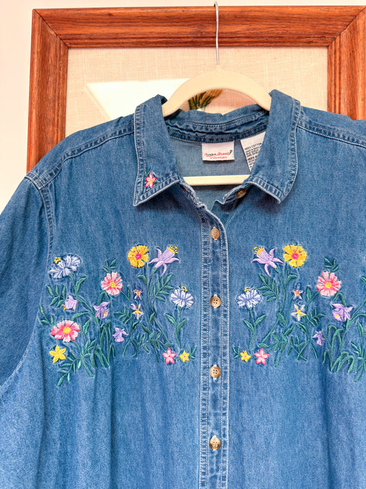 (XL) Vtg Denim embroiered shit