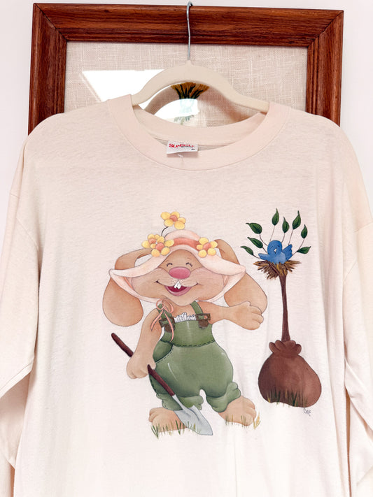 (L) Vtg garden bunny tee