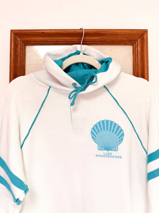 (L) Vtg Lake Winnipesaukee hoodie