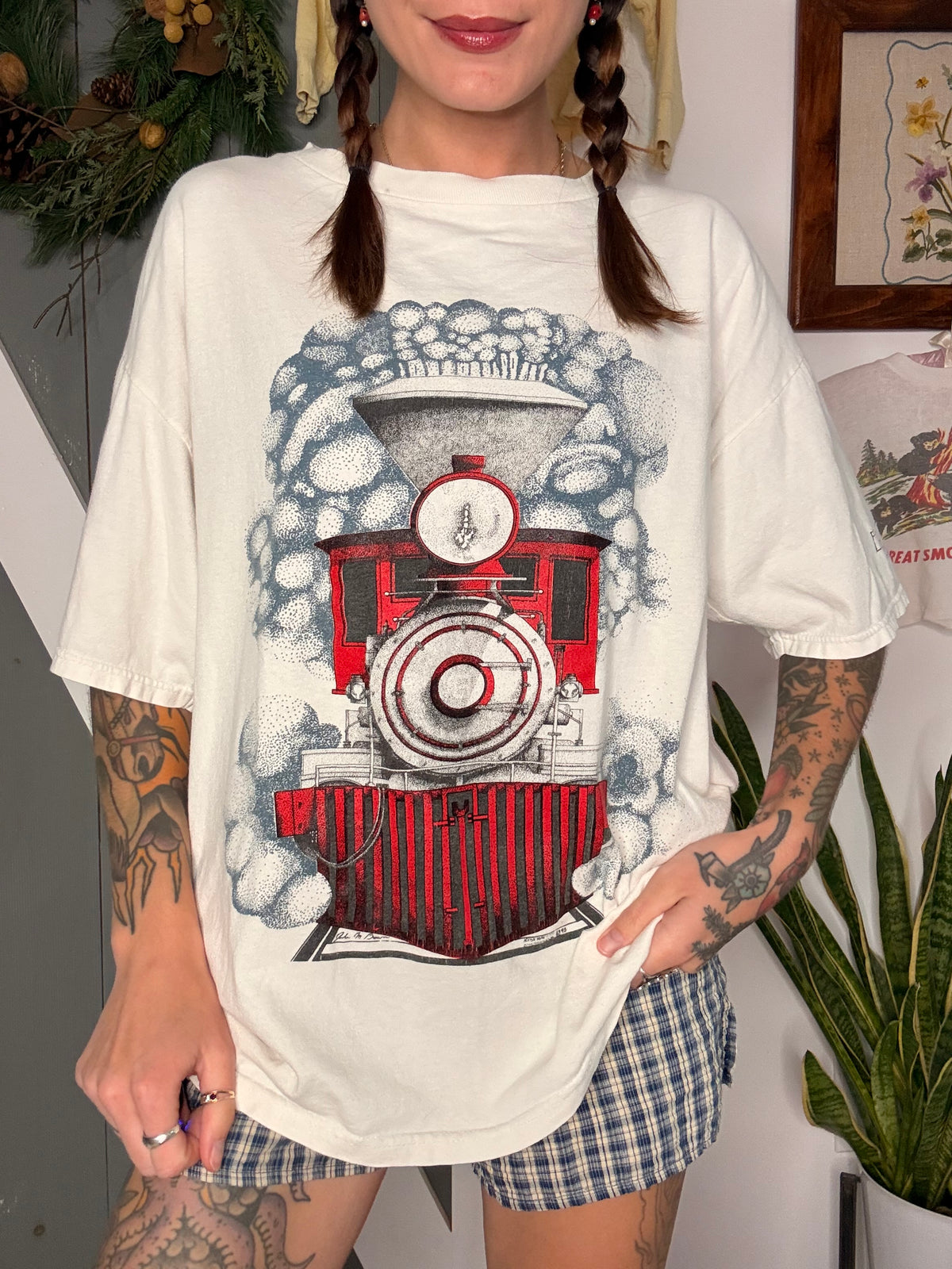 (L) vtg train tee