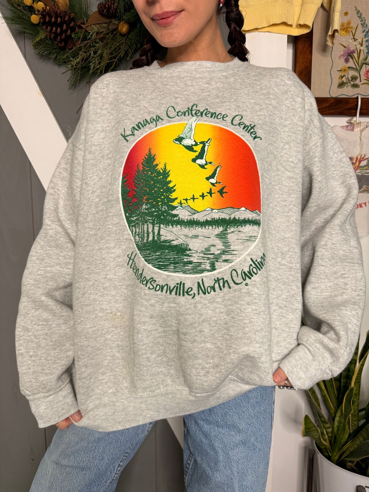 (XL) Vtg migration crewneck