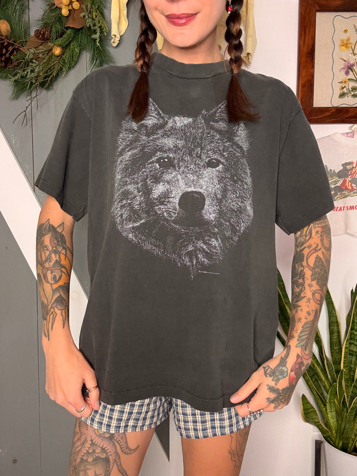 (M) vtg wolf tee