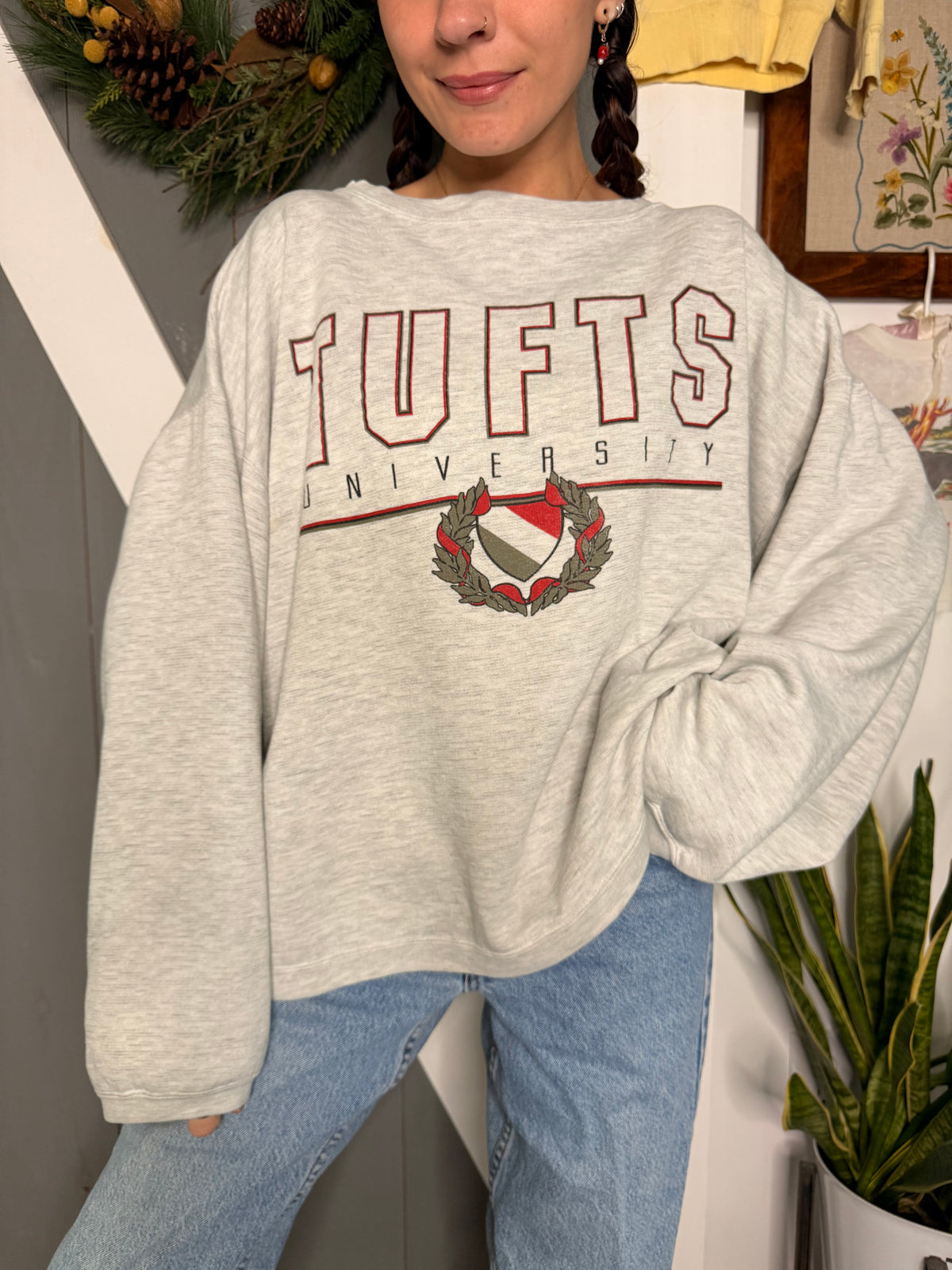 (XL) Vtg Tufts U crewneck
