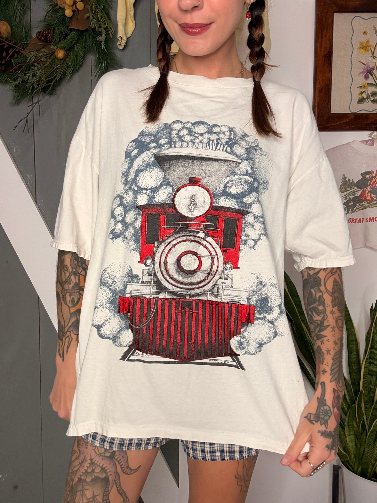 (L) vtg train tee