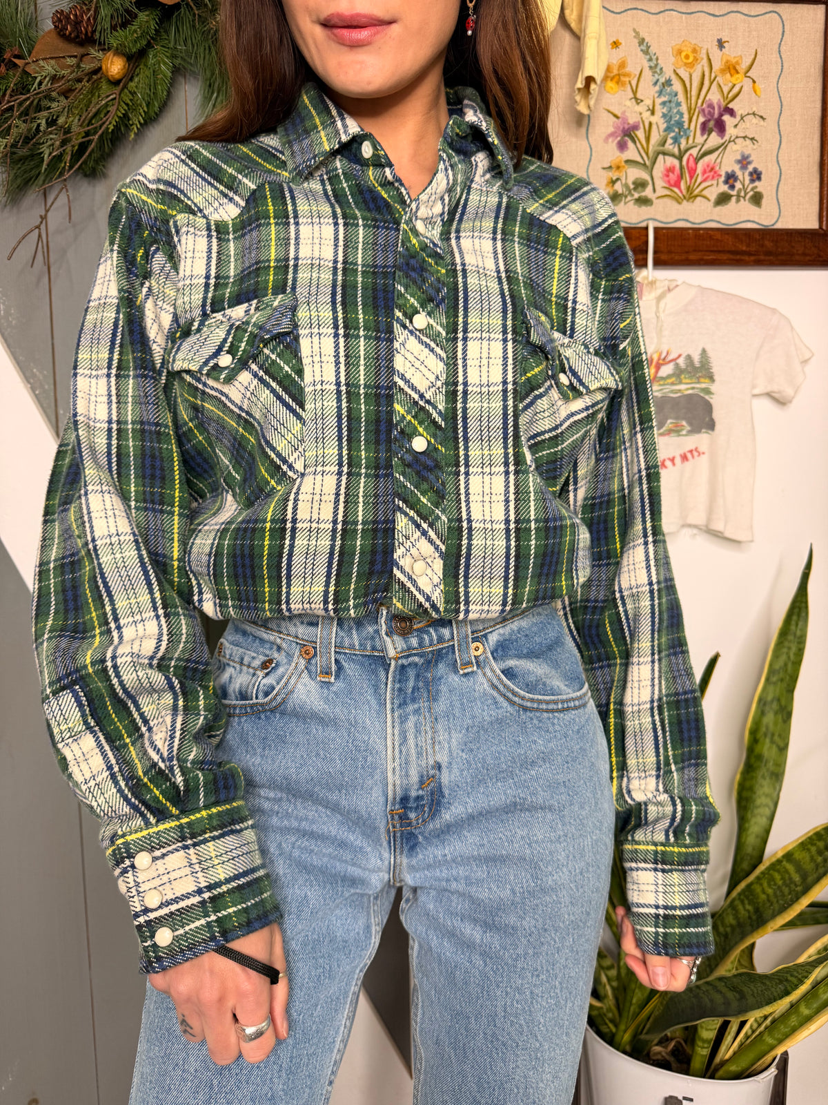 (L) Vtg wrangler shirt