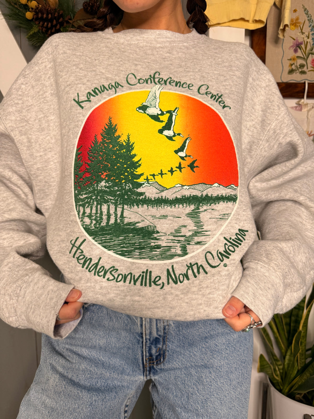 (XL) Vtg migration crewneck
