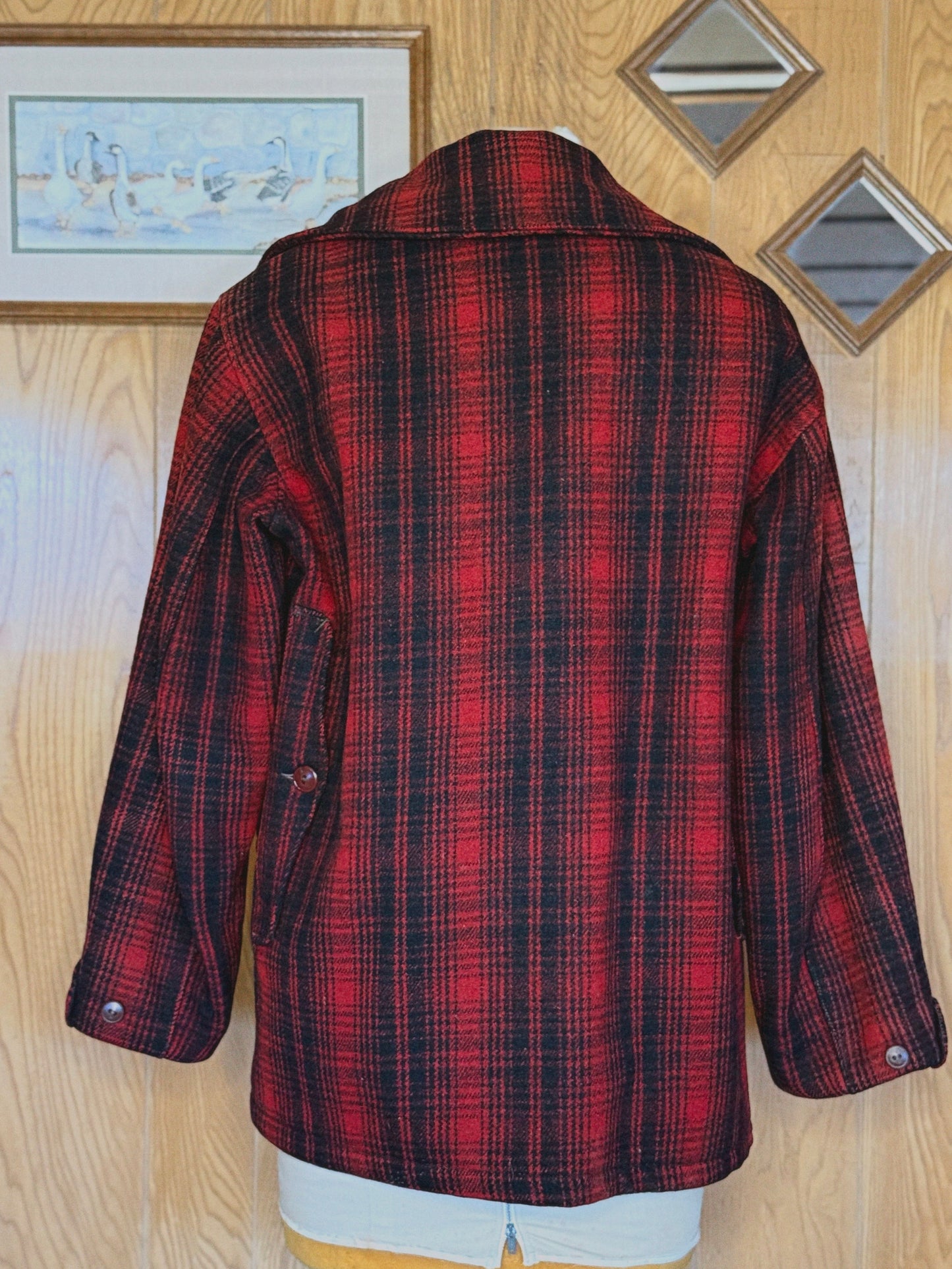 (L) Vtg Woolrich Mackinaw jacket