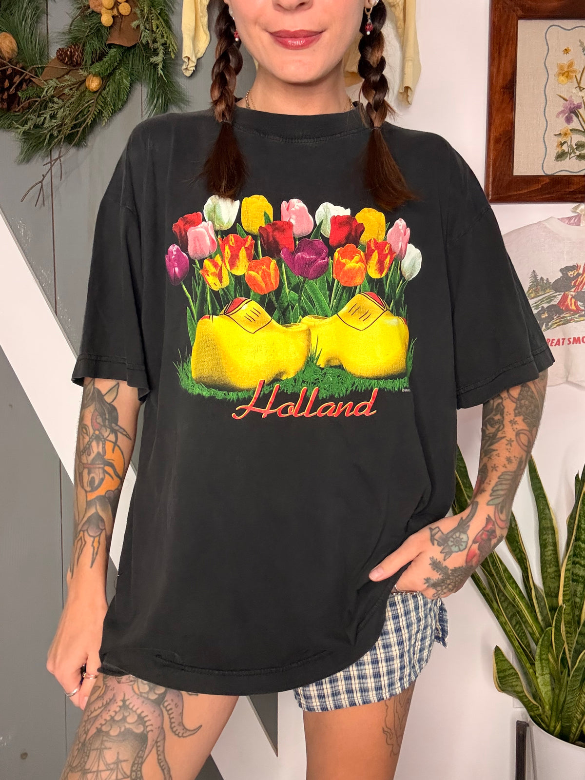 (L) vtg Holland tee