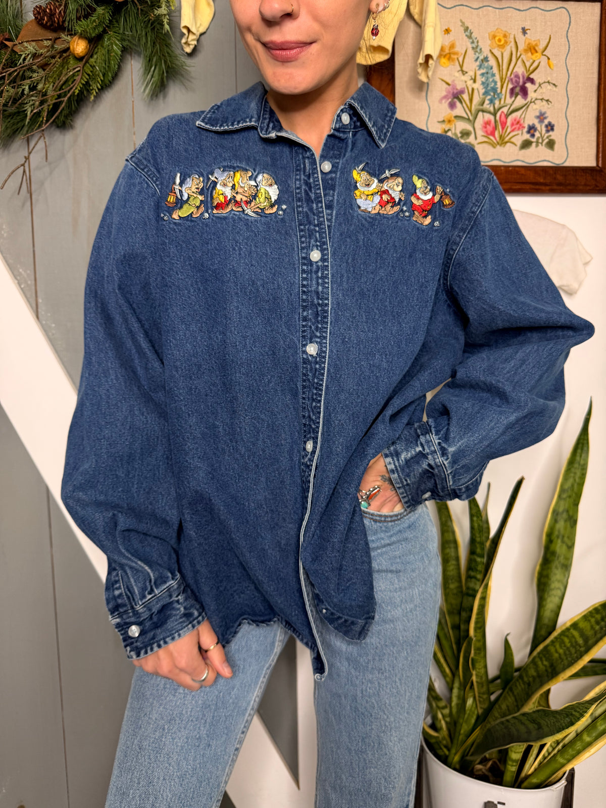 (L) Vtg Disney chambray