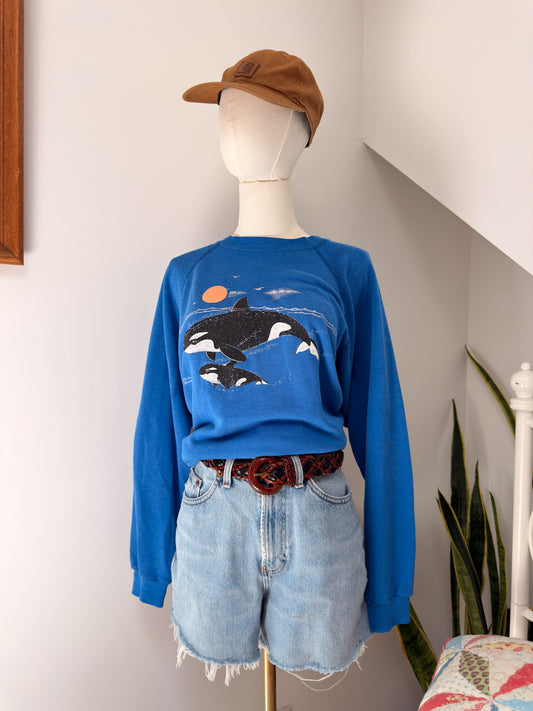 (L) Vtg Orca crewneck