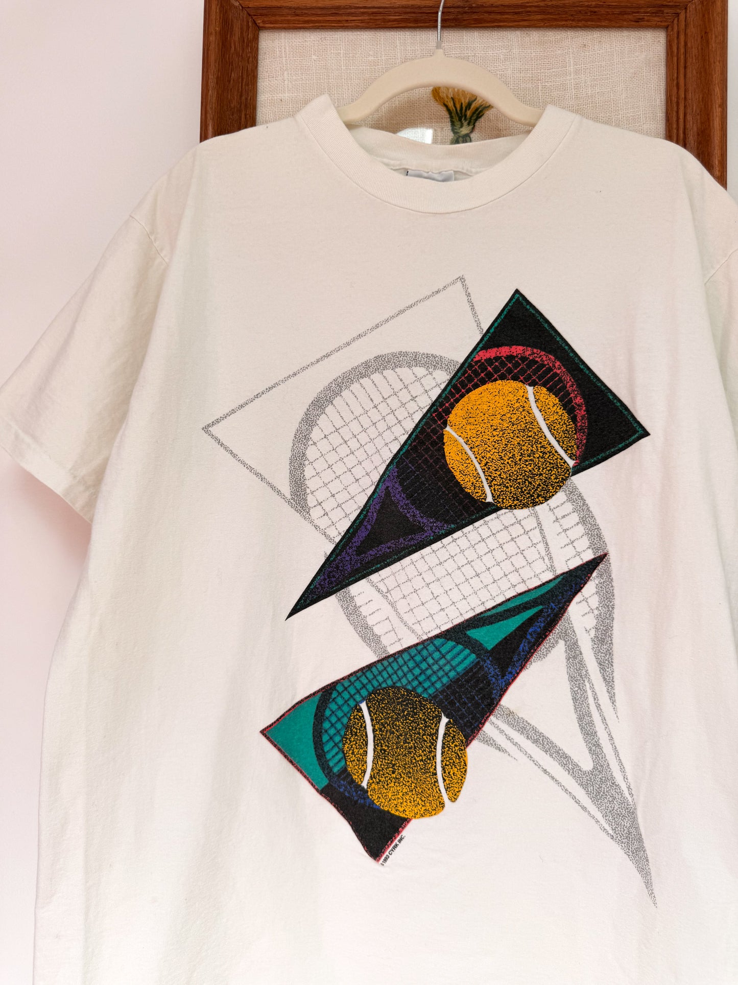 (L) Vtg tennis tee
