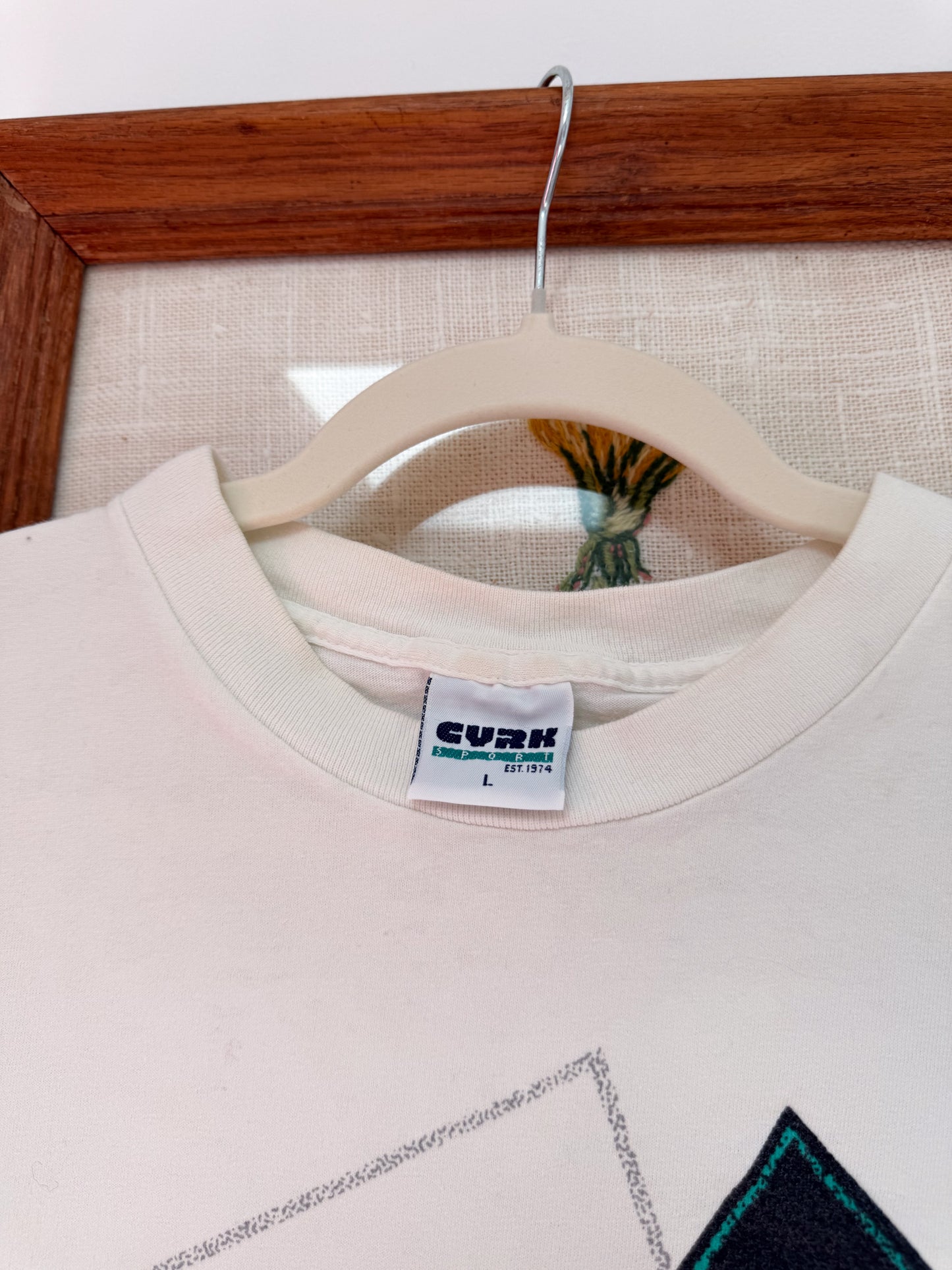 (L) Vtg tennis tee