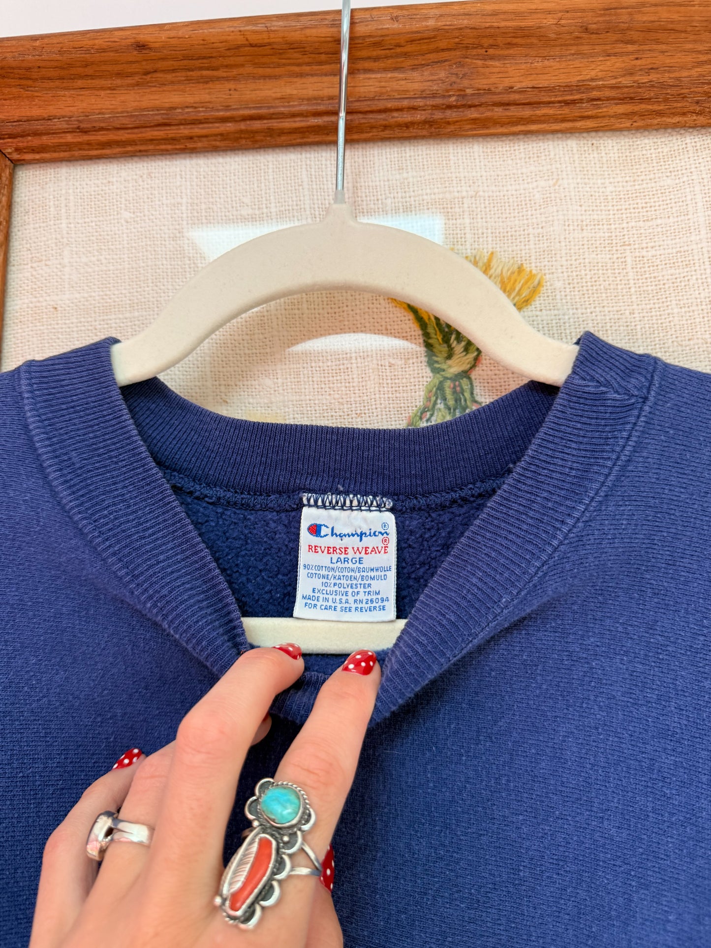 (L) Vtg champion crewneck