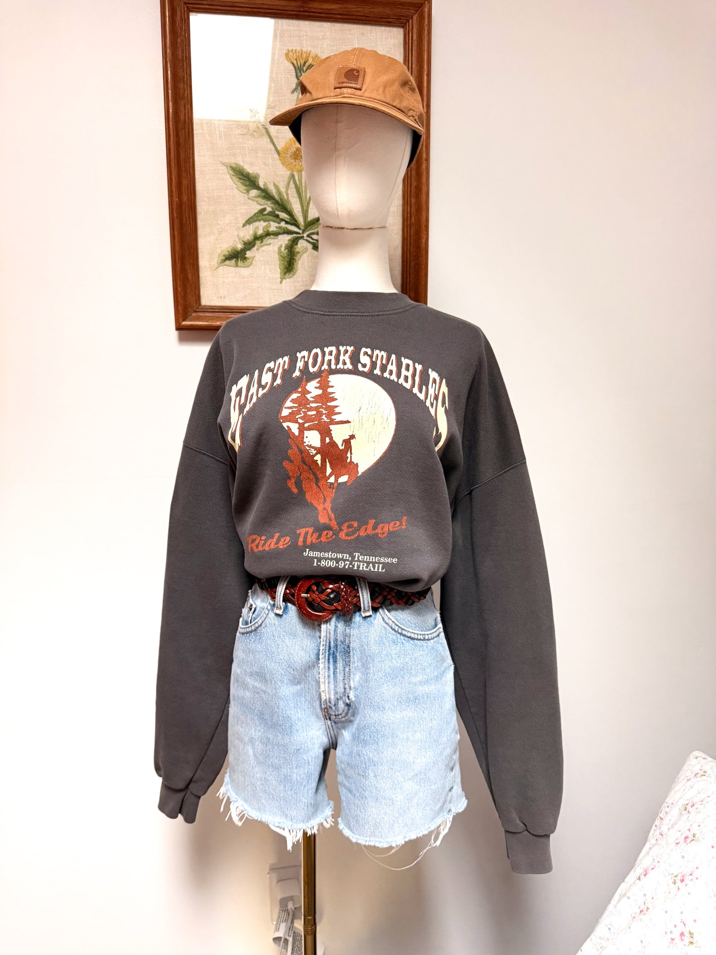 (XL/XXL) Vtg stables crewneck