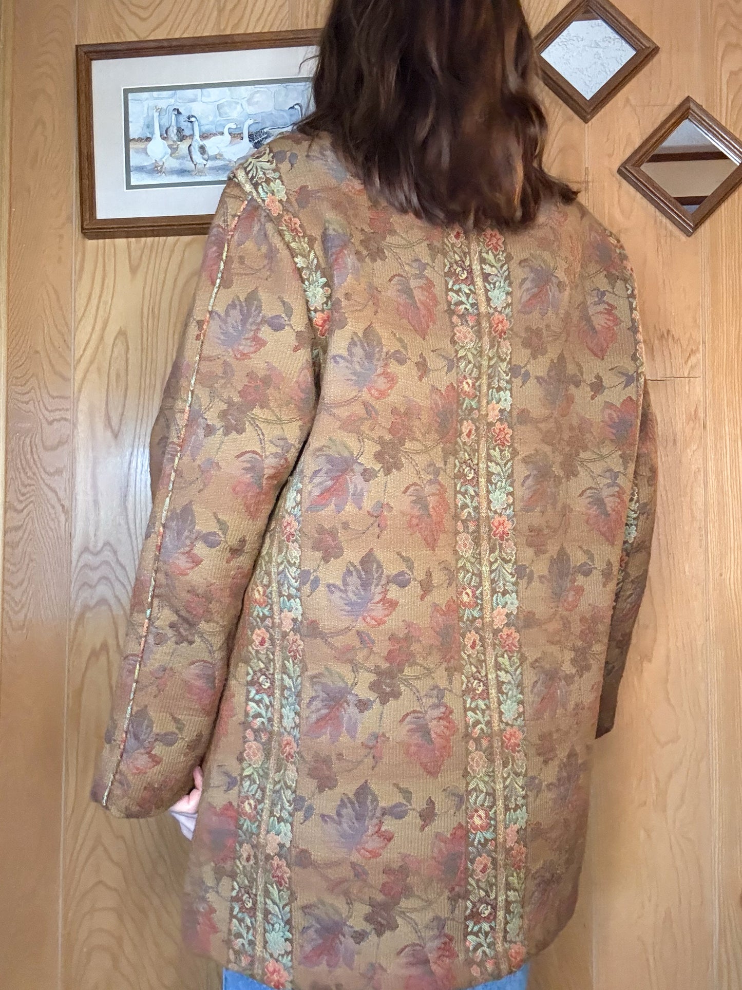 (L) Vtg Tapestry jacket