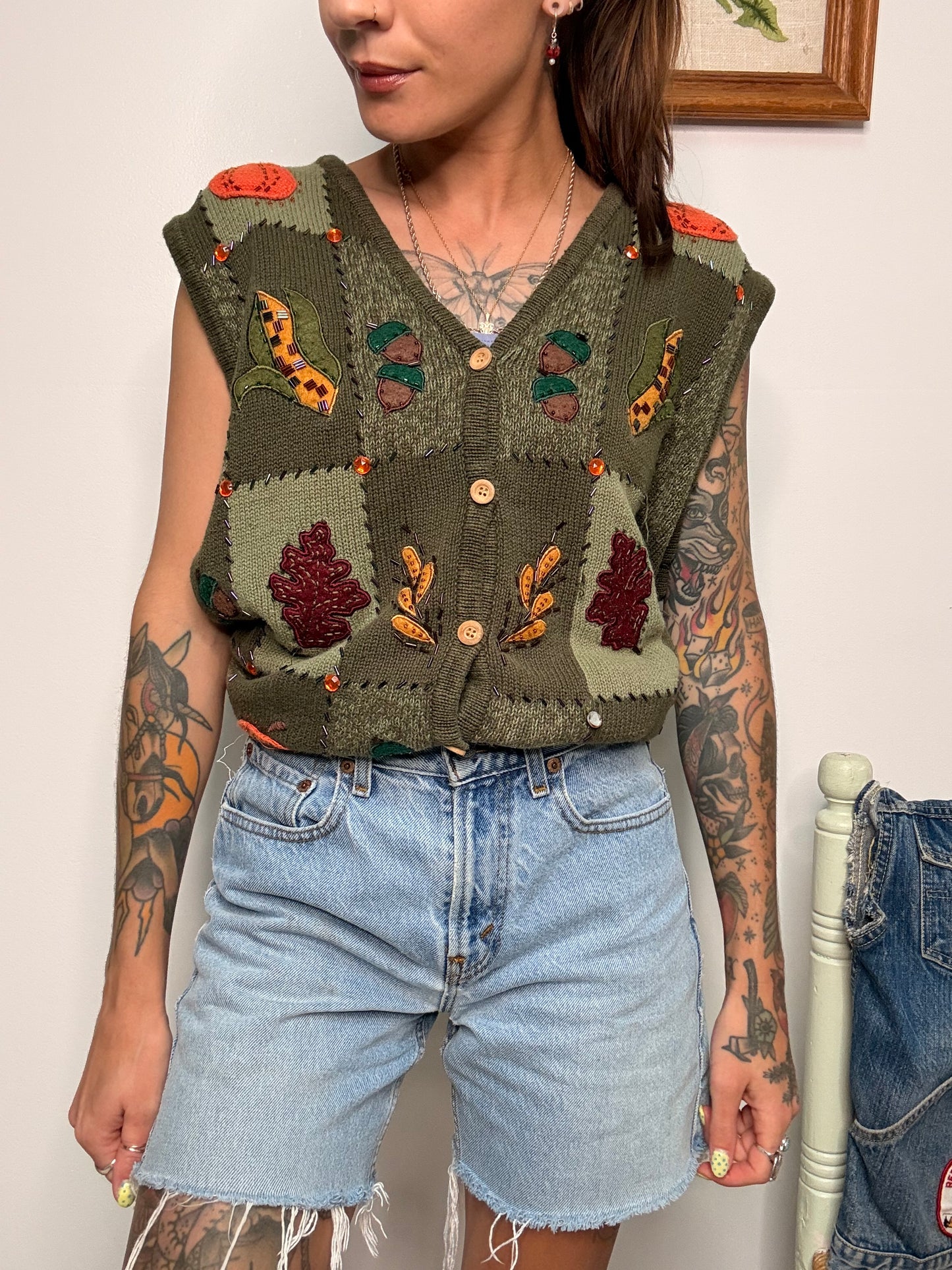 (L) Vtg fall themed sweater vest