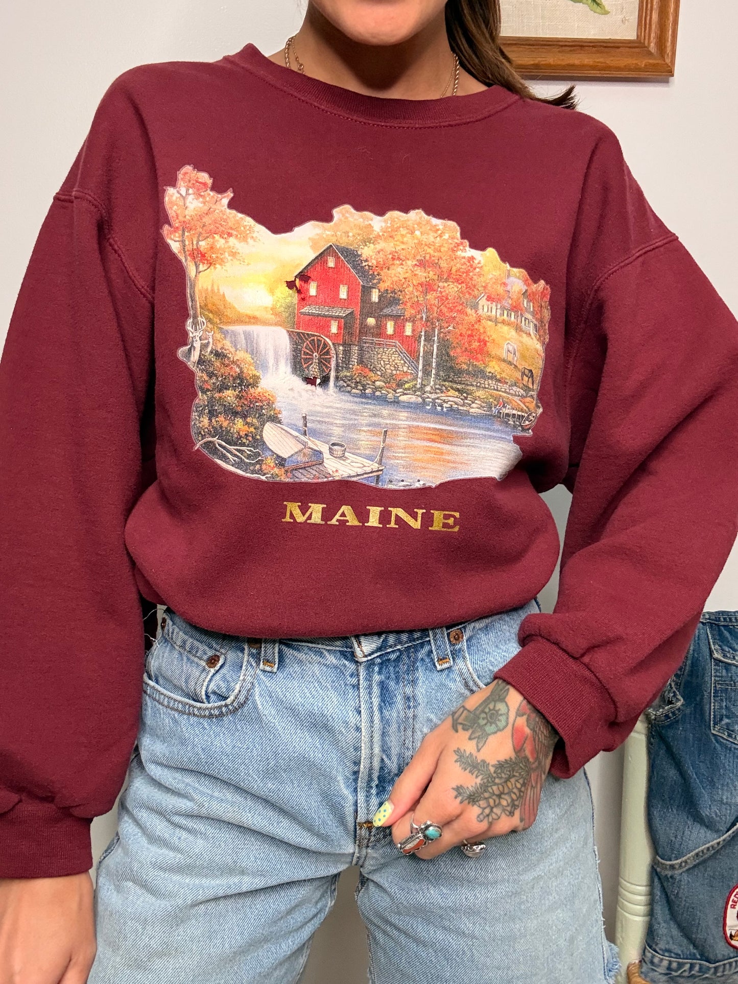 (L) Vtg Maine crewneck