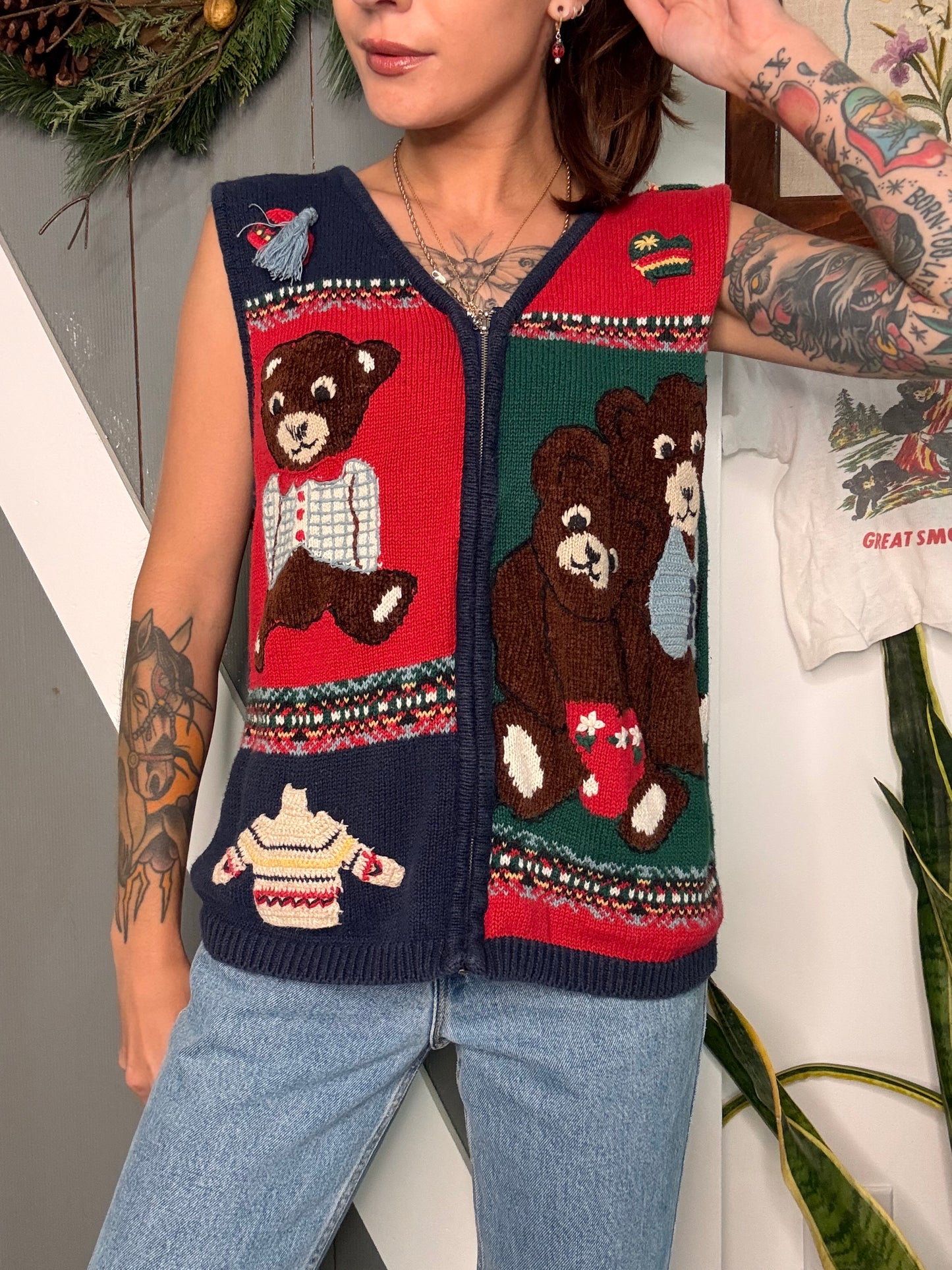 (L) Vtg teddy bear sweater vest