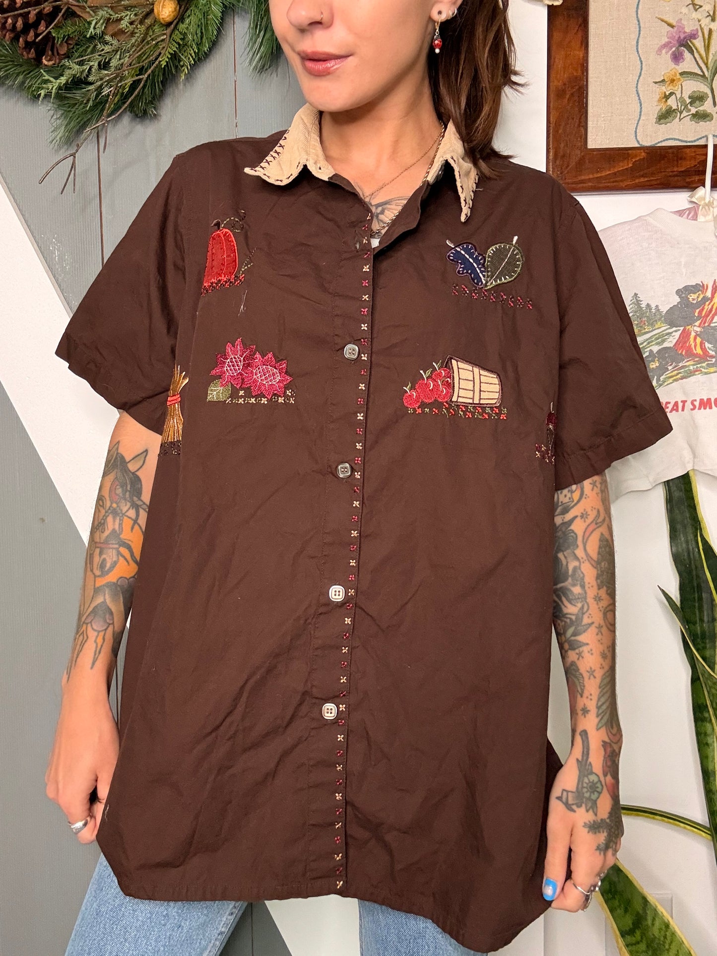 (XL) Vtg fall embroidered shirt