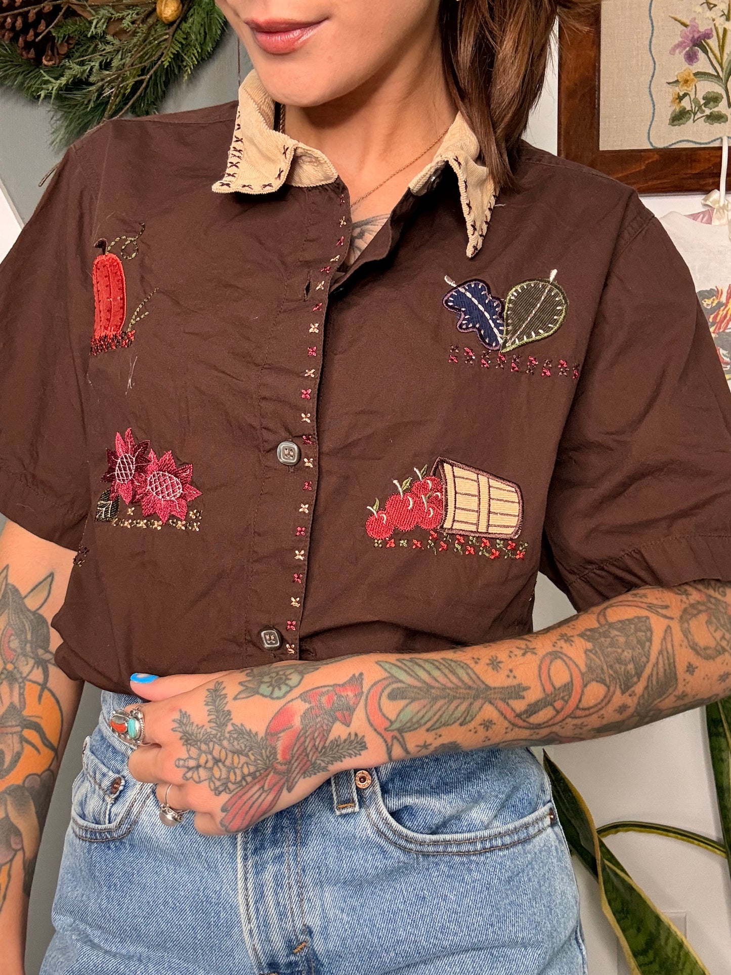 (XL) Vtg fall embroidered shirt